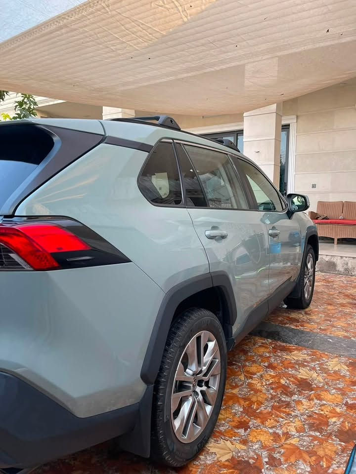السعر بلاش   210بي مجال شي بسيط
TOYOTA RAV4, XLE, 2023

موديل 2023

رقم بغداد

بانزين  بريميه  فول. موصفات 

ماشيه 42ميل.  
  

فول مواصفات 

داخله اسود  

بصمه 

فتحه

كرسي كهرباء 

صندوك كهرباء 

نقطه عمياء  

 دفع رباعي 4*4

الحادث 

جاملغ مصلح. نفسه. وبنيد. مبدل   

مكان بغداد. جزيرة بغداد السياحيه 

للاستفسار ‭

***********📞
