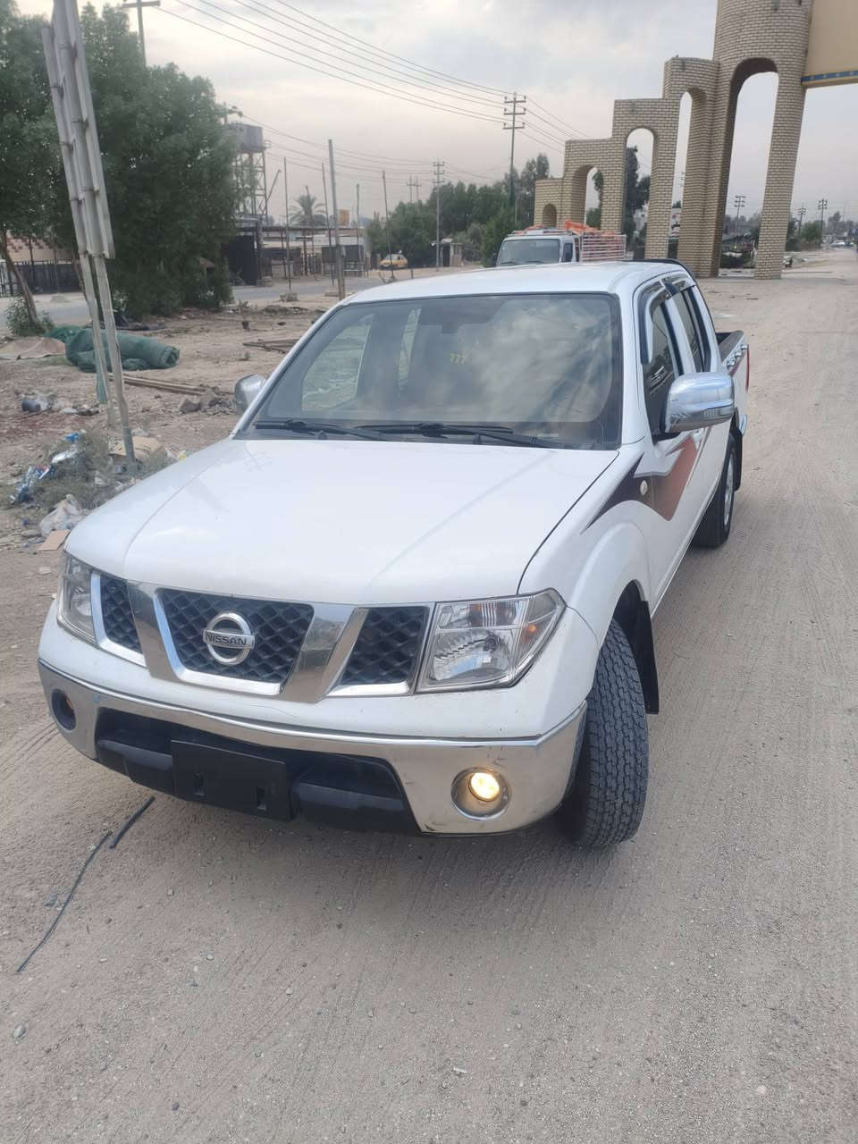 نيسان نيفاره • ٢٠١٣ • كير اوتوماتيك