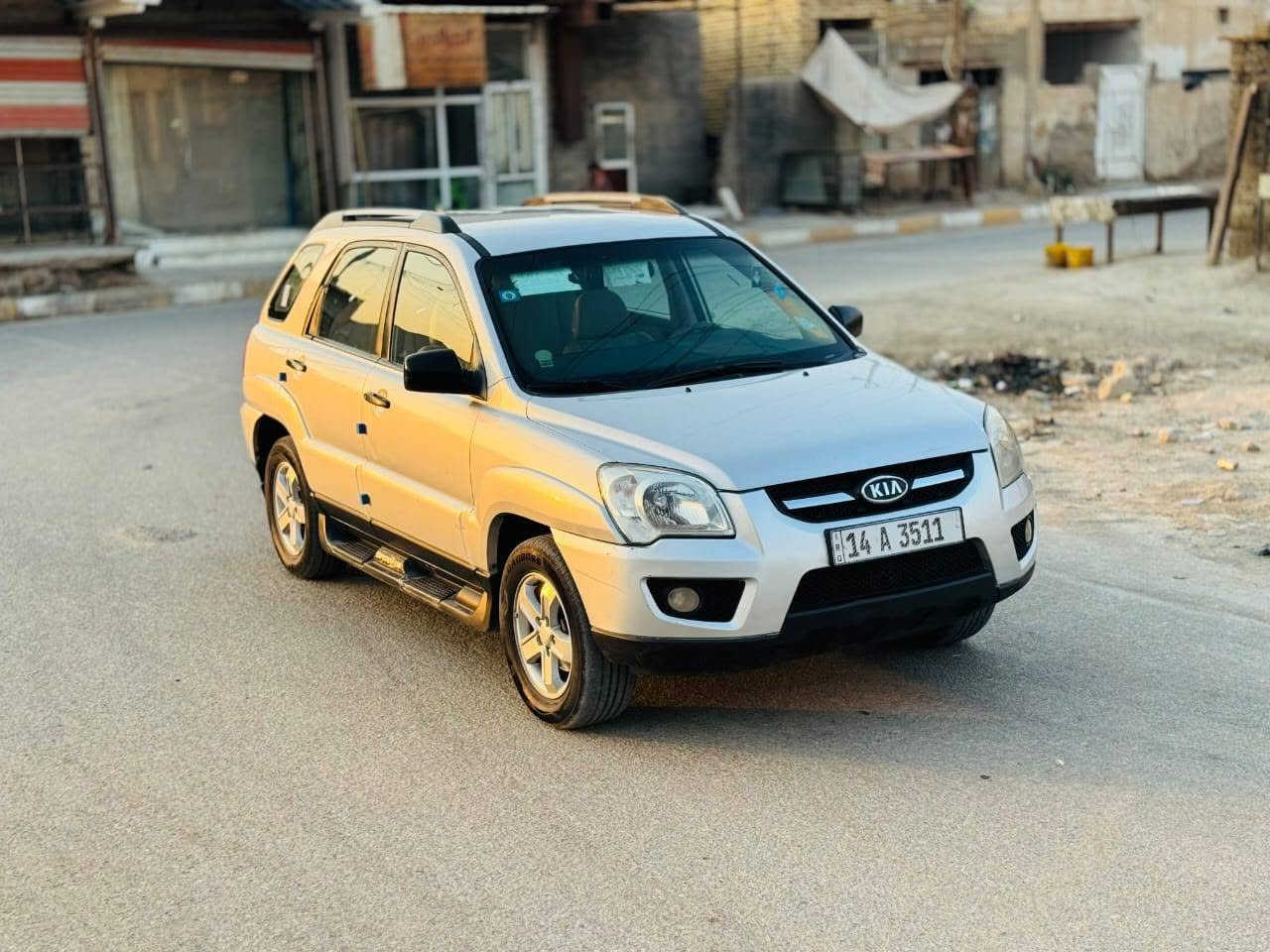 يا الله كيا سبورتج موديل 2009 رقم بصره دولي 
تحويل ثاني يوم  السنويه الغايه2029
محرك 2000
تبريد ثلج 
داخل بيجي خليجي 
 كامره خلفي 
محرك وكير خير من الله 
تخم تاير جديد صدر جديد كهربائيات كلها شغاله 
ويل كب خمسه مسجل شاشه بلاتوث 
اقتصادي بل بانزين سياره مكفوله ما عدا ضربه خفيفه بل جنطه موضحه بل صور   سياره مال بيت ستخدام شخصي 
العنوان ناصريه سوق الشيوخ گرمة بني سعيد 
السعر 116بيها مجال حك الجيه 
وبخدمة الشراي 
تـــحـــيـــاتـــي للجميع🤍
 
للأستفسار ***********
