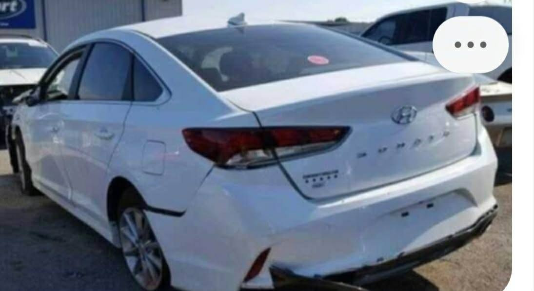 السلام عليكم سوناتا موديل 2018 نص فول جي دي اي 2500 رقم مثنى راعيهة بل نجف مكان السياره نجف السياره جاهزة عله اخر حبايه حادثه من امريكا مرفق بل منشور استخدام شخصي السعر 105 للاستفسار ***********
