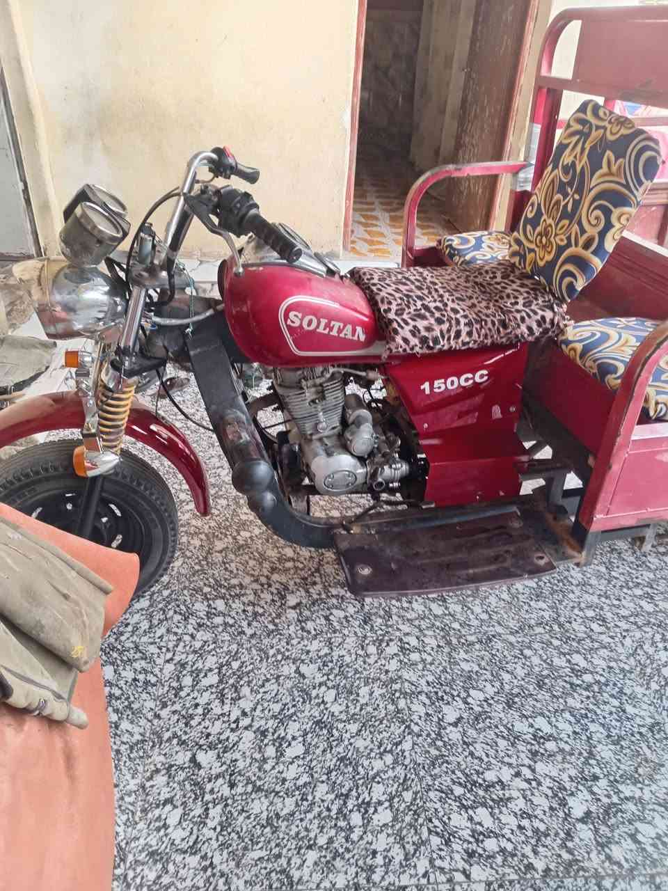 سلام عليكم ستوته صلطان بدون أوراق مديل ١٧ نضيفه سعر ١٢٠٠ اتصال ***********
