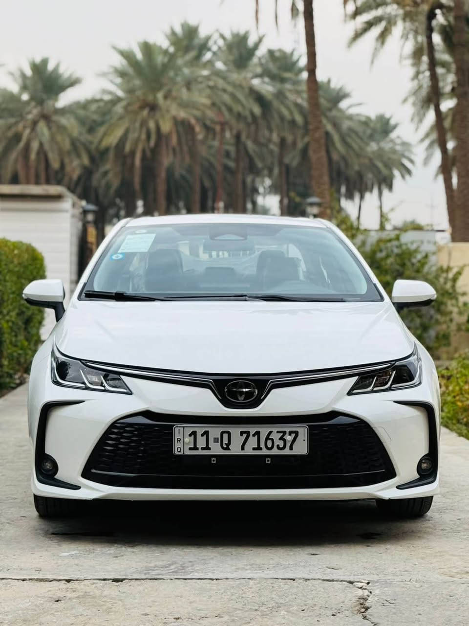 � للبيع تويوتا كورولا هايبرد 2024 وارد الصين 🇨🇳
🔹 الموديل: 2024
🔹 المحرك: 1.8 هايبرد
🔹 المنظومة: بنزين + كهرباء
🔹 القير: E-CVT هايبرد
🔹 الدفع: أمامي
🔹 الماشي: 39,900 كم
🔹 اللون: [ابيض ]

✨ المواصفات والتجهيزات:
• شاشة وسطية لمس
• Apple CarPlay
• Android Auto / CarLife حسب النظام
• Bluetooth
• كاميرا خلفية
• مثبت سرعة متكيف
• Toyota Safety Sense
• تحذير مغادرة المسار
• المحافظة على المسار
• تحذير التصادم الأمامي
• فرملة طوارئ أوتوماتيكية
• رادار أمامي
• حساسات ضغط الإطارات
• مانع انغلاق ABS
• توزيع قوة الفرامل EBD
• مانع انزلاق وثبات إلكتروني
• تشغيل بصمة/زر تشغيل
• دخول ذكي بدون مفتاح
• مرايا كهربائية وقابلة للتعديل
• تسخين المرايا
• زجاج كهربائي أمامي وخلفي
• تحكم بالمقود
• مكيف أوتوماتيك
• إضاءة LED
• إضاءة نهارية LED
• جنوط ألمنيوم
• حساسات/أنظمة أمان متعددة
• 5 مقاعد
• وضعيات قيادة اقتصادية ورياضية
• نظام هايبرد موفر للوقود
المقاعد جلد اسود ومدوشمة السيارة 

🪑 الكراسي: تحكم يدوي، مو كهرباء.

🔸 ملاحظات السيارة بكل أمانة:
• رصعة صغيرة بقبق الصندوق الصور مرفقة بالمنشور اثر طخه بسيطة وهية طابكة ومصلحها 
• رصعة بالبنيد
• غير ذلك السيارة جاهزة للفحص والمعاينة.

✅ الفحص بأي مكان يختاره المشتري
✅ السيارة جاهزة للبيع والفحص

ملاحضة السيارة ممشتغلة تكسي 
وبانزين  لليوم فقط محسن
ودهن بالشركةSAS 

📍 المكان: بغداد
💰 السعر: [ 148 وبيها مجال
📞 للتواصل: [ ***********
