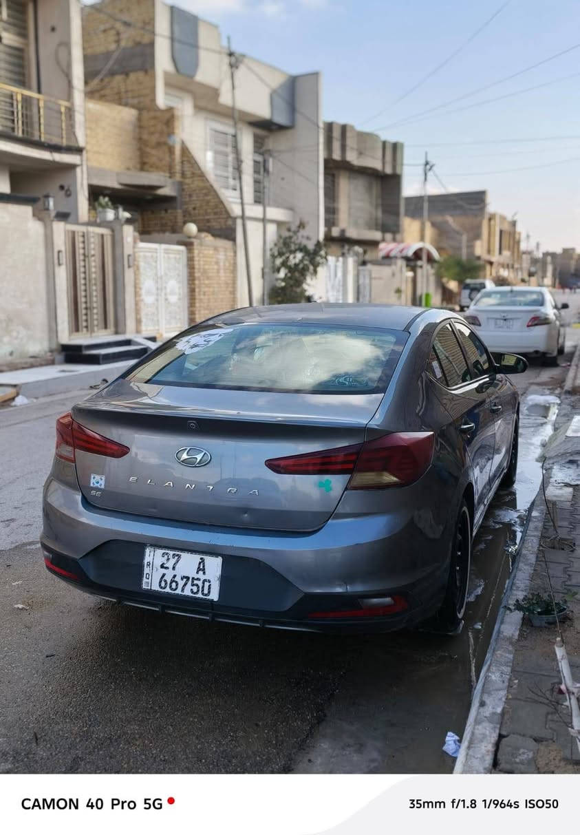 سلام عليكم لانتره 2019 امريكي 
حادثها بنيد ودعاميه بدون دواخل 
مكينه الفين تخم تاير ابو الخط 
مكان السياره كوت الطشاش 
لاتصال ***********@
