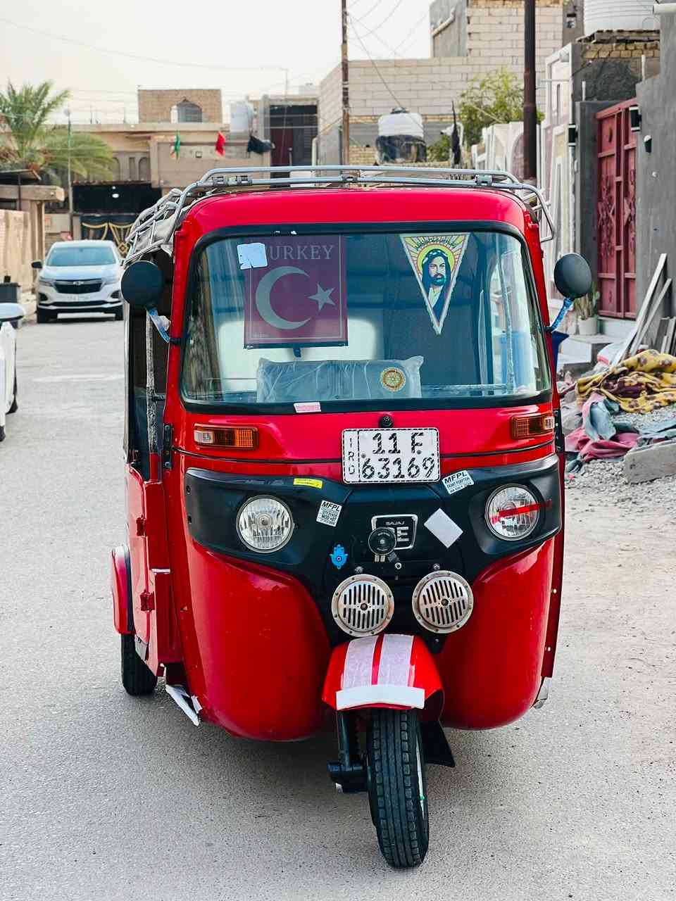 سلام عليكم تكتك البيع موديل ٢٣بشهر١١وطالعه بل ٢٤تكتك جاهزه علا اخره حبايه مرقم لوحات نكليزي مهزوه مداور بل ناصريه  تكتك كفاله بيه بس شخوط بسيطات  محرك كفاله   تنزل بس سيبايه والباقي ويه سعره٩٨٠٠وبيه مجال  مكاني ذي قار قضاه الغراف ***********

