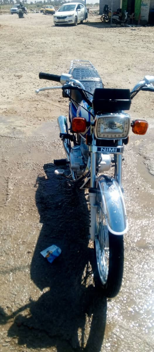 سلام عليكم 
دراجه نامه امتياز موديل 25 دراجه حلوه وجاهزه مابيها اي نقص 
السعر 700وبيها مجال مكاني بابل المسيب 
*********** خابر وتدلل
