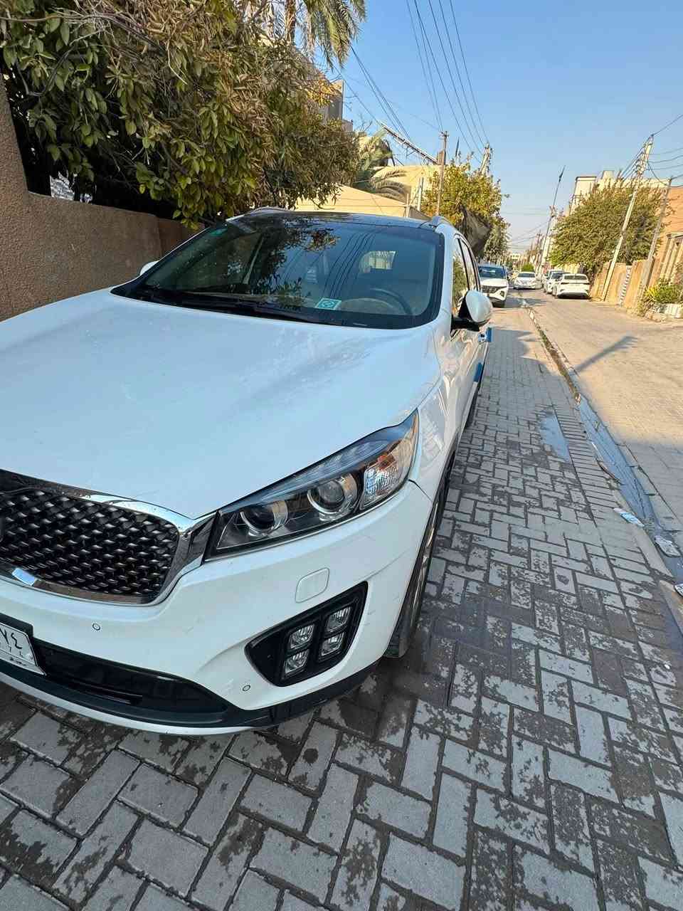 سلام عليكم سياره سورنتيو خليجي موديل 2017
للبيع 
ماشيه 130 km 
6 سلندر
7 راكب
بانورما 
حساس امامي وخلفي
مقاعد جلد 
3 قطع تبريد
باب الصندوق كهربائي 
كرسي السائق كهربائي 

عنوان بغداد 

للاستفسار على هذا الرقم  ***********
