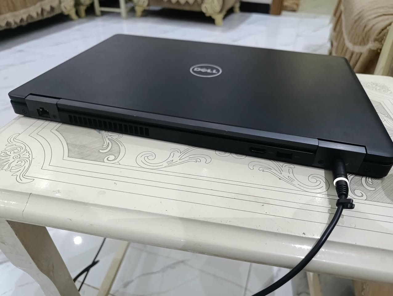 السلام عليكم  لابتوب  DELL للبيع
حجم شاشه 15 ستخدام قليل نظافة 90٪
  المواصفات موجوده بالصور
مكاني بعقوبة رقمي 
***********

نص مكتوب في الصور:
- About
- Device specifications
- Copy
- Device Name
- DESKTOP-RV95CP5
- Processor
- Intel(R) Core(TM) i5-7300U CPU @ 2.60GHz 2.70 GHz
- Installed RAM
- 8.00 GB (7.88 GB usable)
- Graphics Card
- Intel(R) HD Graphics 620 (128 MB)
- Storage
- 238 GB SSD SSD 256GB
- Device ID
- 5603F727-BC08-4EE3-A390-32F18B5D9365
- Product ID
- 00330-80000-00000-AA083
- System Type
- 64-bit operating system, x64-based processor
- Pen and touch
- No pen or touch input is available for this display
- Frequently asked questions
- How does having 8-16 GB of RAM impact my PC's performance? Can I run modern applications smoothly with this RAM capacity?
- Is my GPU sufficient for high end gaming and video experience? How can having a dedicated GPU enhance my experience and productivity?
- Am I running the latest version of the Windows OS? What is the latest Windows version?
- Windows Specifications
- Edition
- Windows 10 Pro
