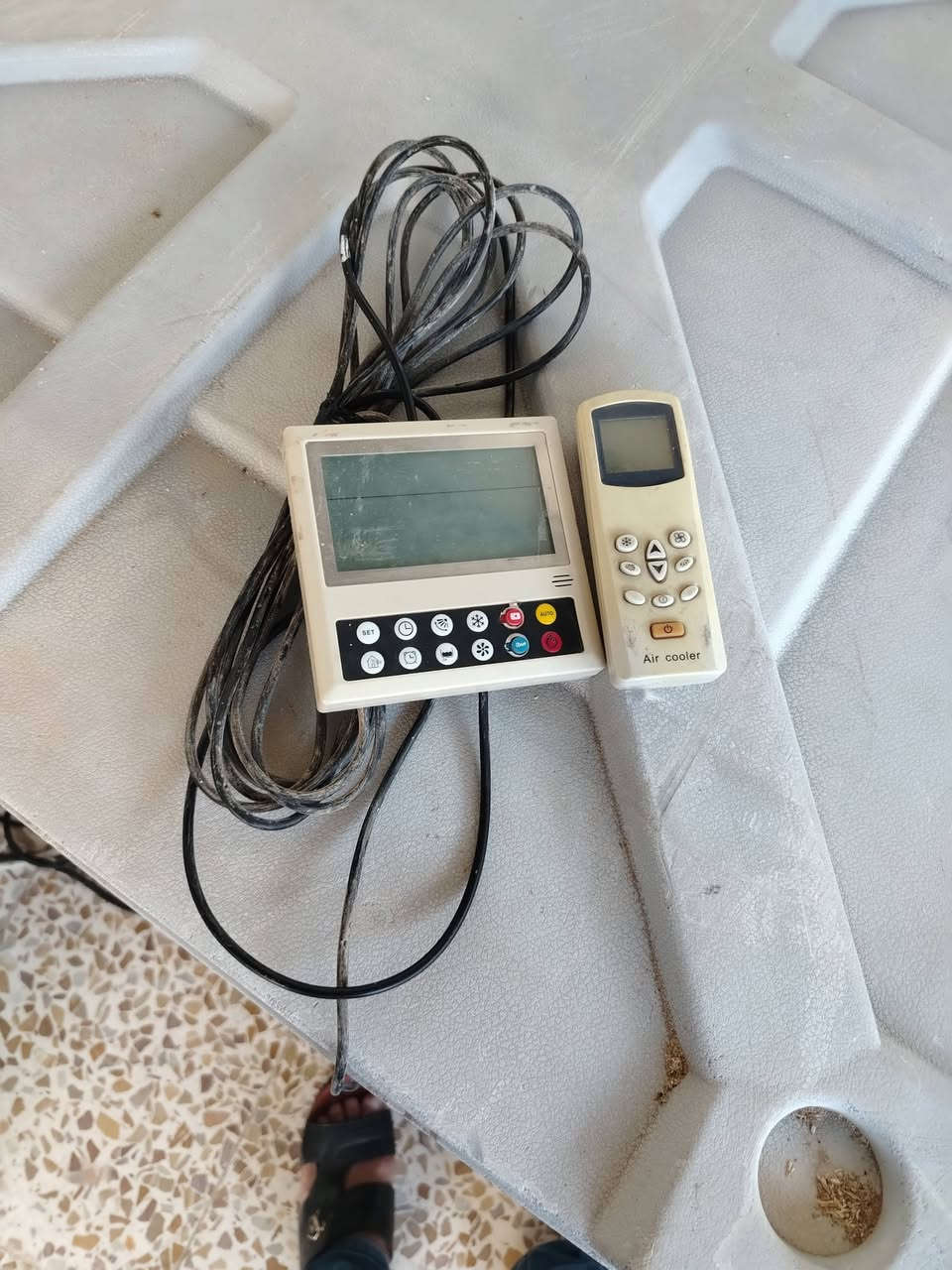مبردة دكت شغالة كامل سعر 225 الف شراي اتصل
*********** او *********** كركوك

