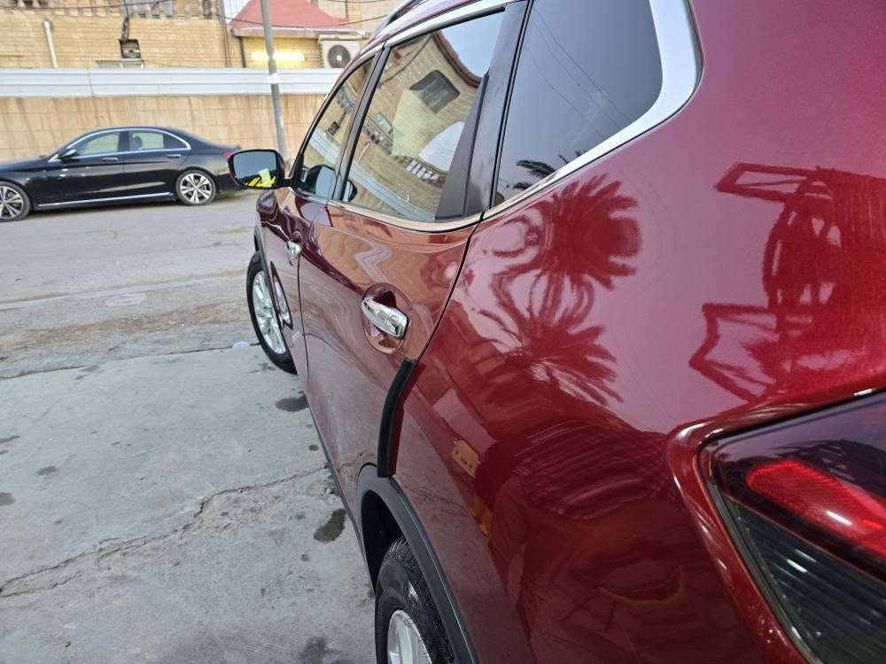 نيسان روج 2018 
مواصفات السيارة . بدون حادث . محرك 2500 اربعة سلندر .تحكمات ستيرن كلها شغالة . رادار امامي وخلفي وجانبي ونقطة عمياء .السيارة بحالة جيدة جدا . للاتصال *********** البصرة, العراق
