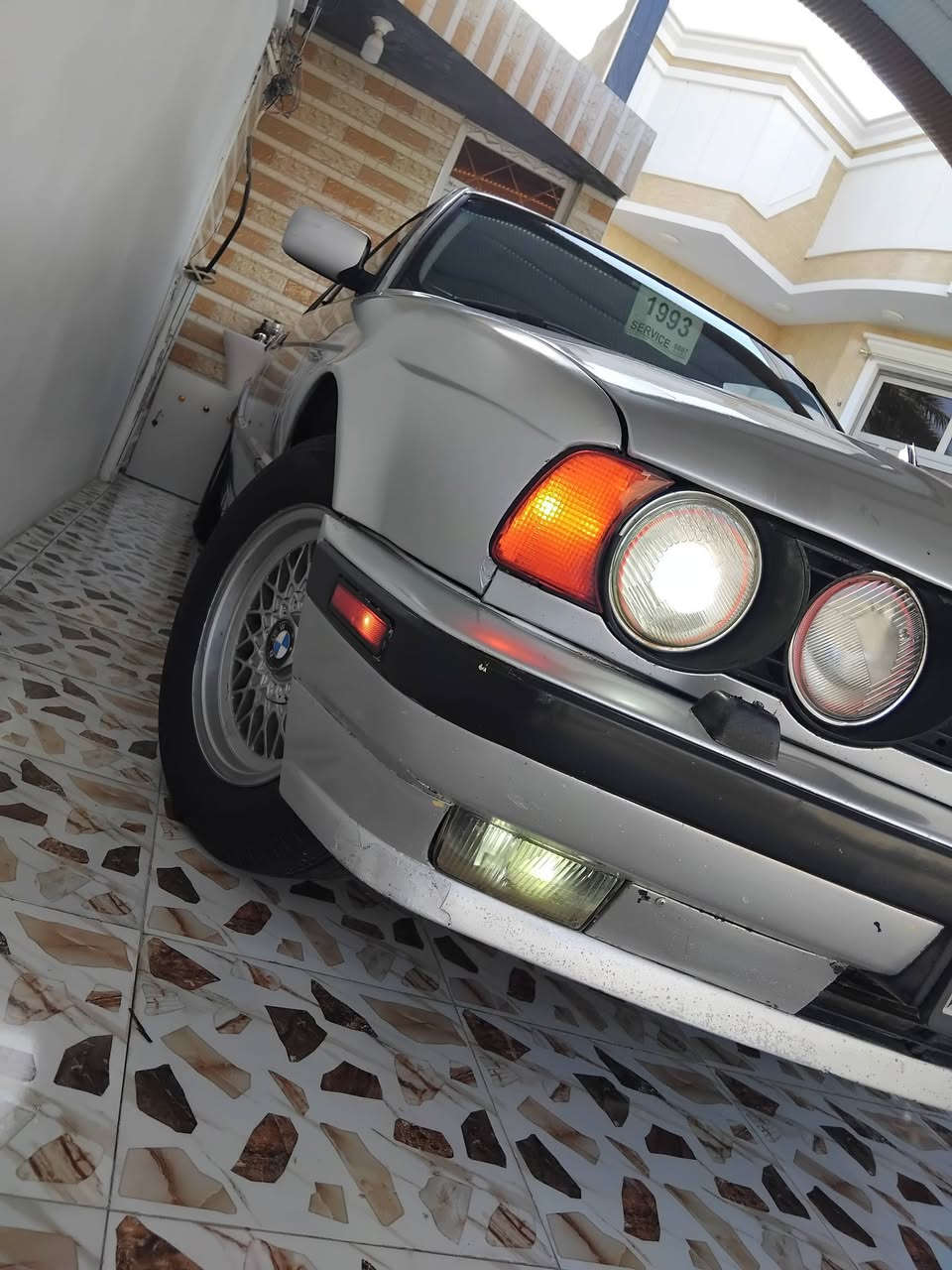 الي يدور جديد مكفوله كفاله عامه من طخه اوضربه صبغ فقط جماليه #للبيع الوحش 💣#BWM 525 بس الجناي يعرف قيمت هاي السياره 🫡
#للبيع الوحش 💣#BWM 525 بس الجناي يعرف قيمت هاي السياره 🫡 كفاله عامه من طخه اوضربه صبغ جماليه فقط فقط بنيد بيه معجون 

موديل ٩٣ محرك كير مكفول بجم كبس

 الغود شواصي تكم كلا كفاله عامه والباقي موس شرط كهربائيات كلا شغال اوعلا بلاد بدون جلخ واير تقفيل  اوتفتيح بالريمونت شرط حتا الصندوك 

٤جام كهربائي 

كشانه جلد بلاد 

تنته كهربائي 

نضام ABS 

تخم تاير هس توني شاده 

تبريد شرط ثلج

صدر جديد 

رقم اربيل شرط التحويل مباشر 

الشراي اعيوني اله تحياتي للجميع لاستفسار الاتصال علا الرقم ***********ابو أصيل بيع او مراوس كلشي يرهم مكان السياره الانبار الرمادي او بالعافيه عل ياخذها

نص مكتوب في الصور:
- 1993 SERVICE 0807