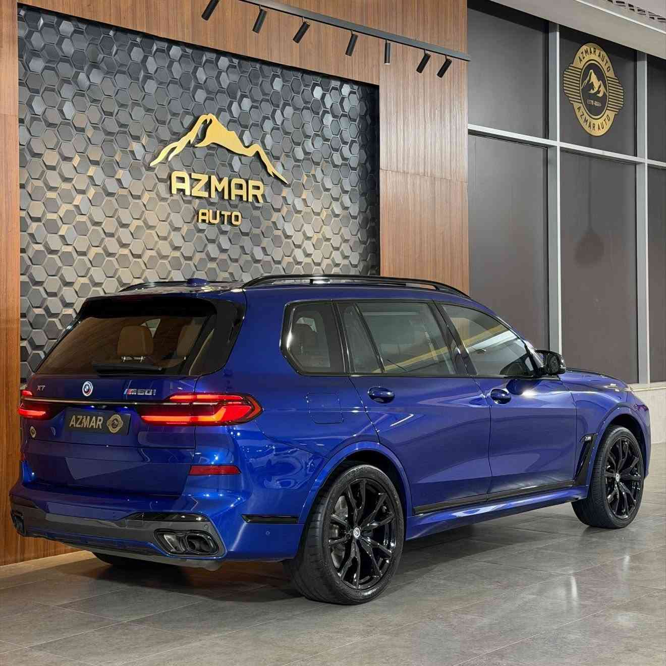 ‎طلب خاص شركة العروش
BMW X7 M60i individual 
‎السيارة فول مواصفات ١/١ مواصفات خاص شركة العروش 
‎٨ سلندر توين توربو ☄️
‎  الموديل : 2023
‎ماشية : ٤٠ الف كيلو فقط
لون مميز ازرق كاربوني طلب من الوكالة
مواصفات السيارة 
سكف رولز
تاير خلفي تفتر
‎جگات تصعد و تنزل 
‎رادارات ٣٦٠ درجة 
‎كاميرات ٣٦٠ درجة 
‎حساسات امامية + خلفية 
‎رادار النقطة العمياء 
‎كشنات جلد + مساج + خزن + هيتر + تبريد
‎نشرة داخلية متغيرة ambient lighting 
‎داتا شو head up display 
‎بانوراما sky lounge View 
‎ابواب شفط
‎پردات ( ستائر خلفية )  
‎گير كرستال 
‎ريڤيرس اسست 
‎اوتو بارك 
‎اوتو ستارت 
‎اوتو هولد 
‎صندوق كهربائي 
‎لايتات ليزر متكيفة 
‎سماعات bowers wilkins 
‎كروز كونترول متكيف 
‎
السيارة مرقمة و جاهز تحويل او وكالة بشرط

سعر: 725$ ورقة
للاستفسار: *********** 
العنوان: السليمانية المعارض الجديدة شركة ازمر اوتو معرض رقم ٣٤
