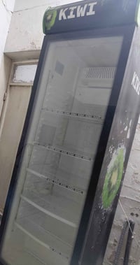 عارضة للبيع بيهة فقط ليك كلهة تمام 07712818028 متوفر وتساب