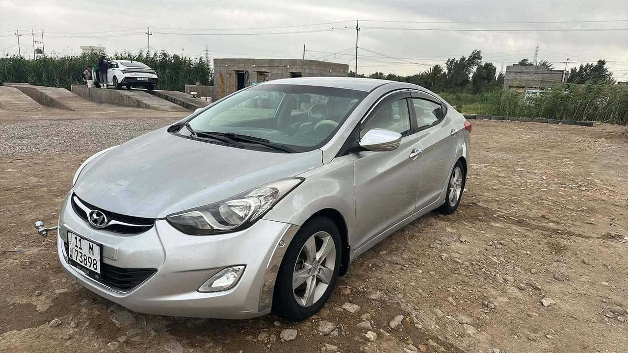 السلام عليكم النترا للبيع وارد امريكي موديل 13بيه مكانة صبغ   اكول حزام  مكانه واسط قضاء الحي السعر 83وبيه مجال الاتصال عل الرقم ***********
