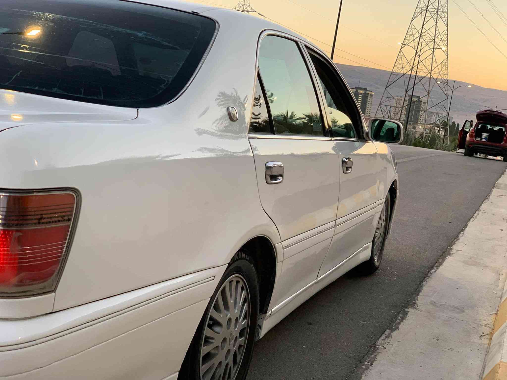 به ناوى خواى گه وره 
مه ليكه vvt vvt 
براوه براوه 
داژبل نه جه ف
گيرومه كينه  به شه رت
ته قه و ره قه ى شه شه رت
چوار تايه و ويلى لؤك
ده عمو ليدراو وه رگه راوى به شه رت 
كه فه رو شانسي به شه رت 
كؤدى هه يه نمونه له جوانى 
چالو شوختو به زمو ره زمى نيه 
سعرى ٣٤ گه لا قفلو كؤتايه 
قيستو قه رزو ئالو گؤرم نيه 
شوين سليمانى 
***********
