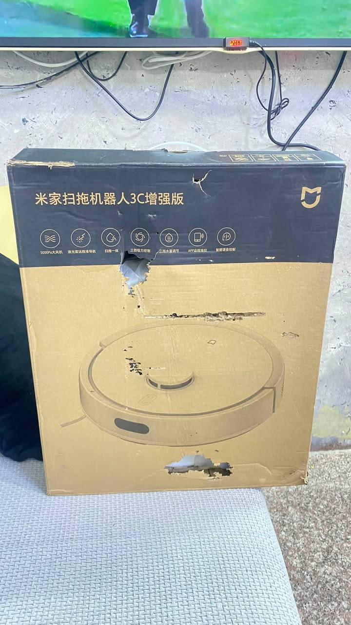 روبوت  شاومي   اصلي
هذا المنتج هو Xiaomi Mijia Robot Vacuum Mop 3C Enhanced Edition.

يتميز الجهاز بقوة شفط تبلغ 5000 باسكال ونظام ملاحة ليزري LDS دقيق.

يوفر الجهاز وظائف الكنس والمسح في جهاز واحد مع تحكم ذكي عبر التطبيق.

يمكنك التحقق من حالة المنتج داخل الصندوق لضمان سلامته 

 للتواصل  وات ساب  *********** 

السعر 150  الف  توصيل مجاني  

❌لوك جديدة  غير مستخدمة  بشرط ❌

