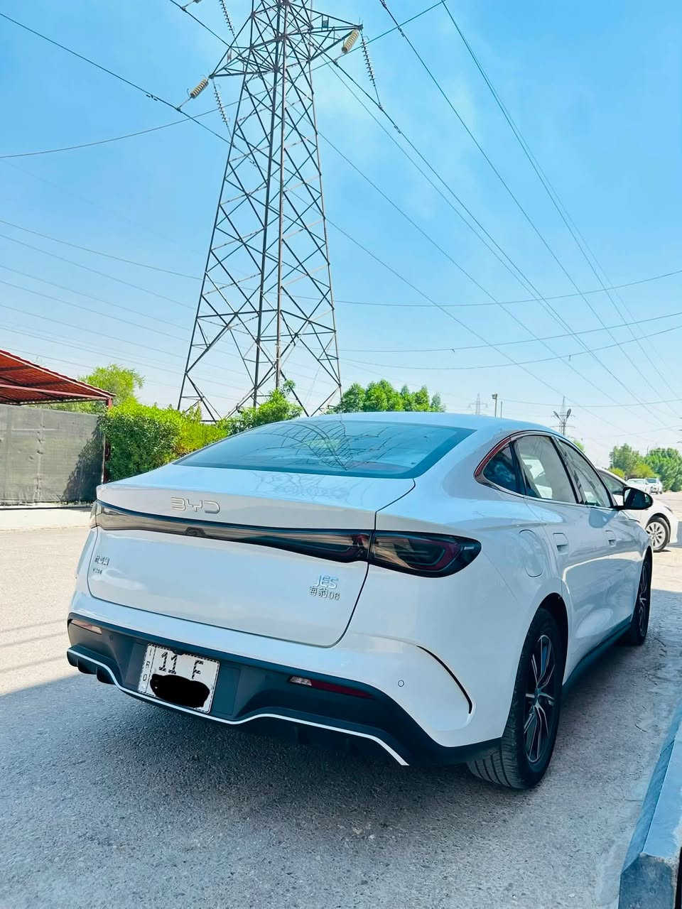 السلام عليكم BYD سيل6
موديل 2025
ماشيه 18 الف
سياره بيه طخه بسيطه كلش وخليت الصوره مال طخه ونصبغت شويه على كد الطخه ماشر عليها بل صور تلكوها سيارت تجي فول عدا الفتحه سياره بعدها بريحه الشركه والشراي يخابرني لو يتواصل عل واتساب *********** مكانها بغداد الدورة 
السعر المطلوب 23.500 مليون وبيها مجال قليل وقبل لاتعلق روح جيك سوكها وسعرها وتعال اني بخدمتك
