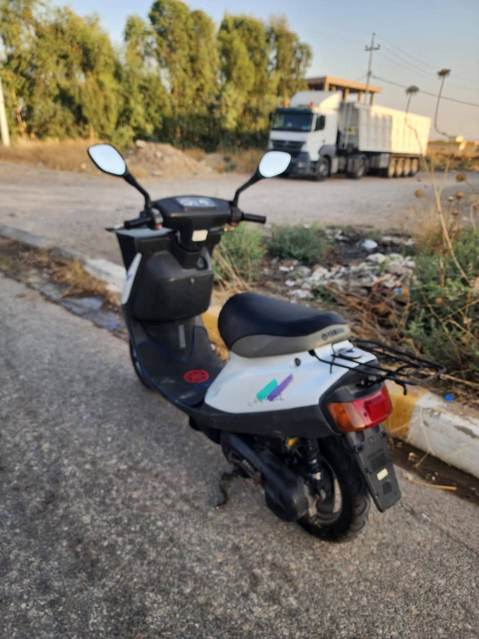 السلام عليكم
ماطور بزونه لون ابيض نضيفه بشكل  
محرك بشرط صبانه مامطخوخه شاصيو بشرط ماطور نضيفه بشكل لا ملعوب بي ولا شي من شحن ع ايدي  عندي بس شويه  كابريته شويه يخربط فقط لا اكثر ولا اقل  قبغ هندر ما مفتوح شرط  سعرو 575وبي مجال لطيبين رقم الموبايل ***********
