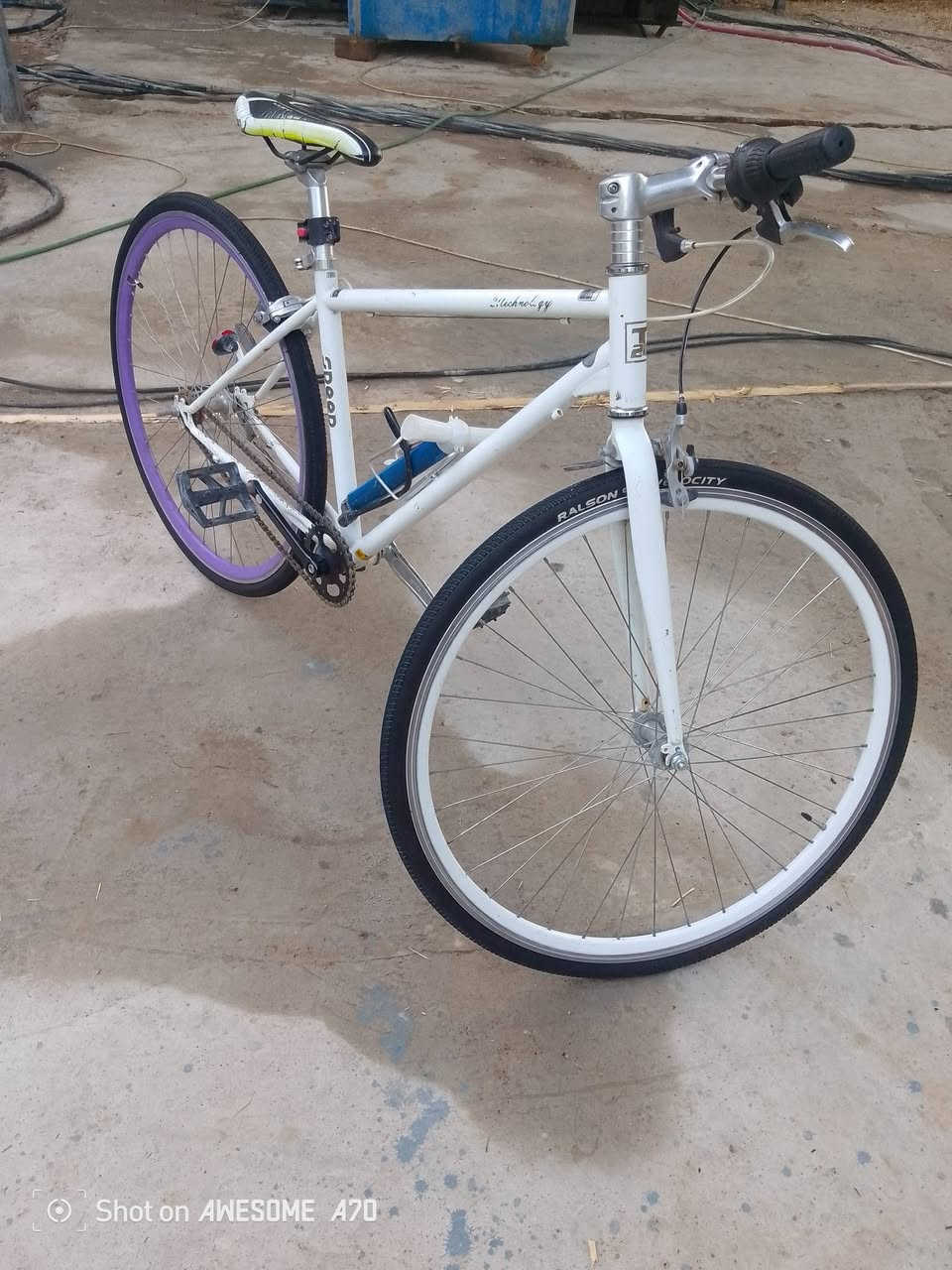 سلام عليكم للبيع باسكل نوع CityBike باسكل فول نضافه شوف العين كلشي ماعايز السعر 80 وبي مجال قليل العنوان النجف حي الميلاد رقم واتساب ***********فقط

