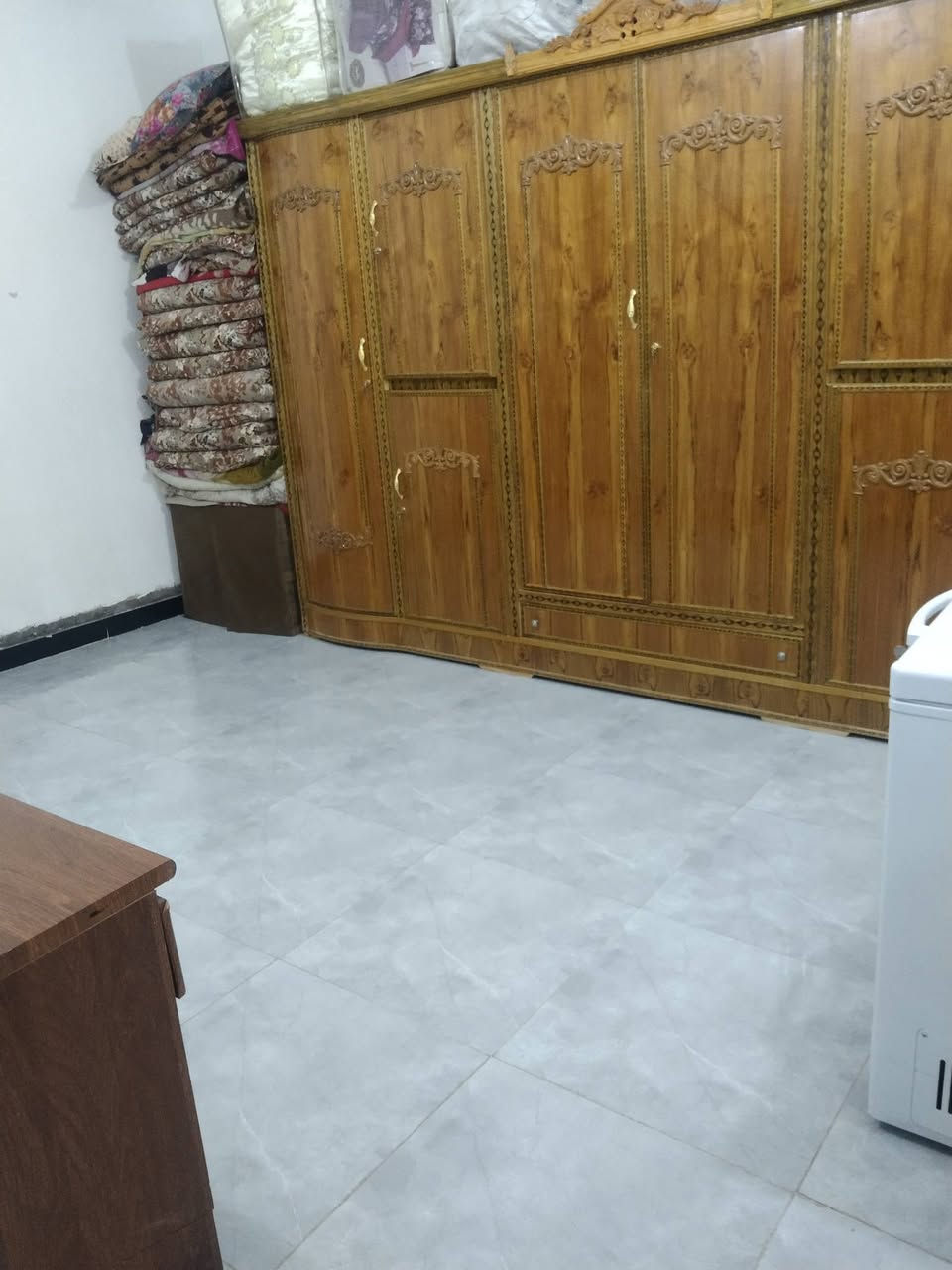 بيت للبيع مساحه80 متر 
زراعي سند ٢٥
الواجهه ٥
نزال ١٦
الكاع رفت ارتفاع البيت عالي عن الشارع 
المكان تراث الخامسه بكاع المسيحي يم مدرسه ٦ كانون بناء جديد
طابق واحد مابي لاستاره ولا بيتونه نضيف كلش
للاستفسار ***********
