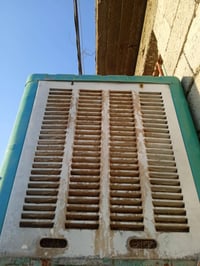 مبردة حديد • حجم ٢ ونص • نضيفه