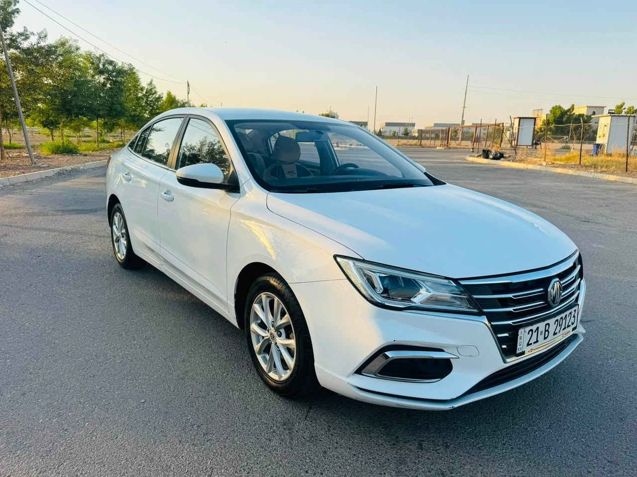 MG 5 Comfort 2023
♦️❕مەکینە 4 پستون 1.5

♦️❕59 هزار روشتووە 

❗ بێ بویاغ 💎 

❗گێڕ مەکینە کارەبایات هەمووی بە شەرت

📍❕موسفاتی, بەسمەیە , داخل کرێمی, 

📍شاشە,کامیرە, ئاوێنە 

📍ئیشارەت , تحدید سرعە , ویلکەب...

🔥نرخ 96 وەرقە🔥

📍شوێن هەولێر 

☎️موبایل:***********
