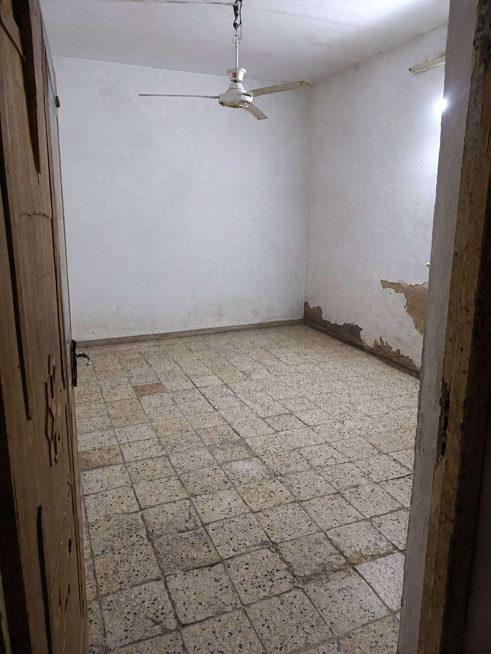 دار للبيع في مدائن حي عروبة
مساحةةة 264متر 
صالة +غرفتين نوم + حمام داخلي خارجي +حديقة
للاستفسار  ***********
