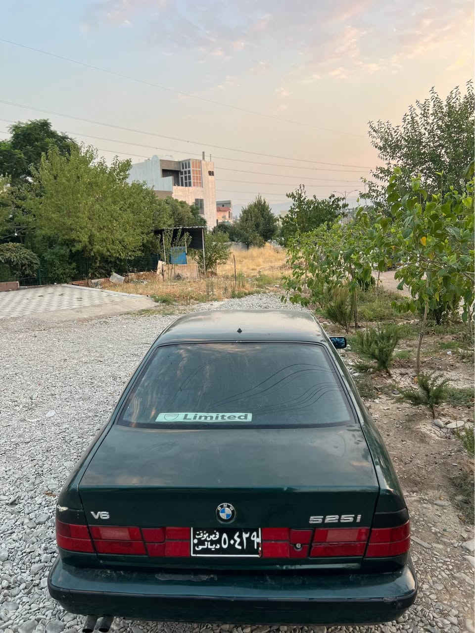 Bmw 525 گێڕ عادی 
مۆدێل ١٩٩٣ 
٤ تایەی لۆكی لەسەرە ٤ ڕۆژە بۆم كڕیوە
گێڕو مەكینە و. ئەكسل بەشەرت 
سەنەوی لەگەڵە 
شوێن سلێمانی 
سعری ٢٤$ مەجالێكی برایانەی تیایە 
*********** السليمانية, العراق

