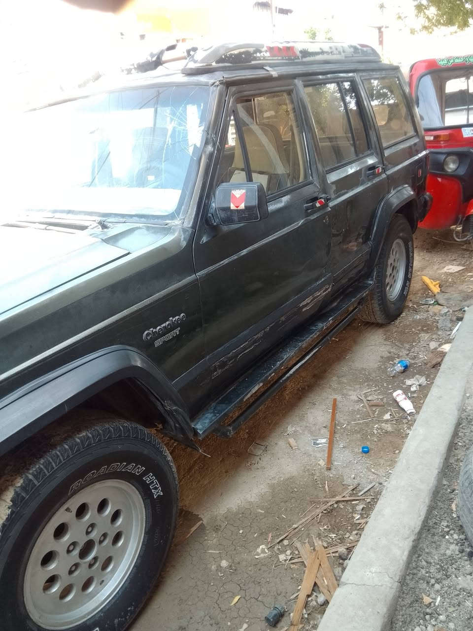 السلام عليكم جيب رقم وسنويه جديده انبار السياره يرادله ضفيره كير محرك شغالات سعره 20$وبيه مجال مدينة الصدر ***********. ورادله ترتيب لان الكهربائي لعب بيه لعب
