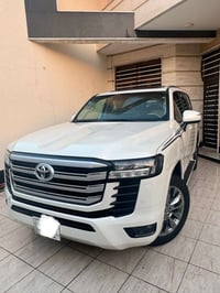 لاندكروز GXR • ٢٠٢٢ • ٤٩٠٠٠ كم