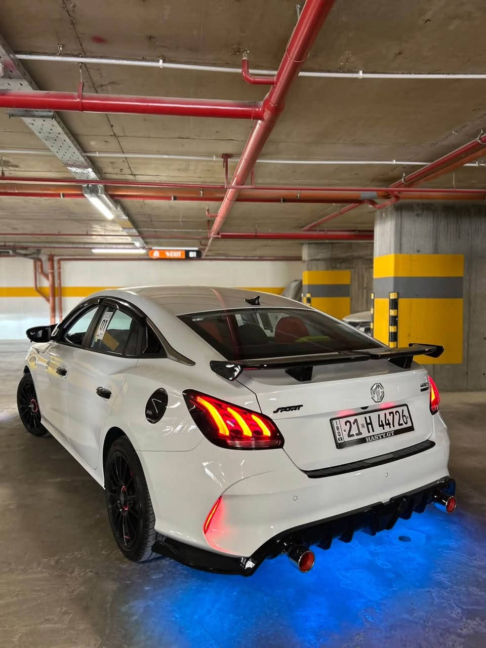 MG GT 2025
نمونه له جوانی فول سپۆرت 
جیتی ٢٠٢٥ گێڕ عادی تەنها ١٧ هەزار کم ڕۆیشتووە کامل سێرڤس کراوە 
زیاتر لە ١٠٠٠$ جوانکاری تیا کراوە
تایەو ویلی OZ - باڵی سپۆرت - دەبڵ ساڵۆنساو دفیوزەر -لحیەی پێشەوە - بلاجکتۆر - لیدی ناوعەتەر - لید ژێر دەعامی دواوە - کامل ناوی کراوە بە سور و گاعی سەردۆسە و لید - یەدەی ڕەش و ئاوێنە باتمان و شەمسی سەرجام ... 
نرخ: ١٠٥$ و معامەلەیەکی کەم 
دەعامی بۆ دەعامی بەشەرت بۆیاخ تەنکە 
٢ پەڵە کارتی بچوکی هەیە بە دۆسەکانی 
ساردی نیە شوختی نیە 
سلێمانی ناوشار ***********
