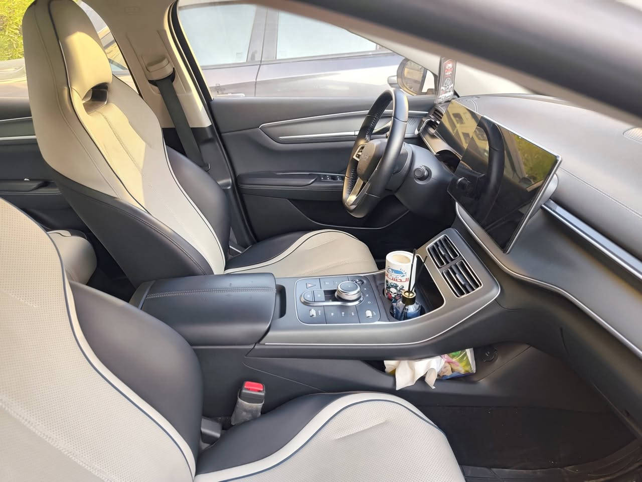 السلام عليكم
BYD2025
دستروير للبيع ماشيه 19 الف الكلي بانزين وكهرباء مكفولة من الحادث والصبغ والبارد السعر 19و700 
مكاني مدينة بسماية 
***********

