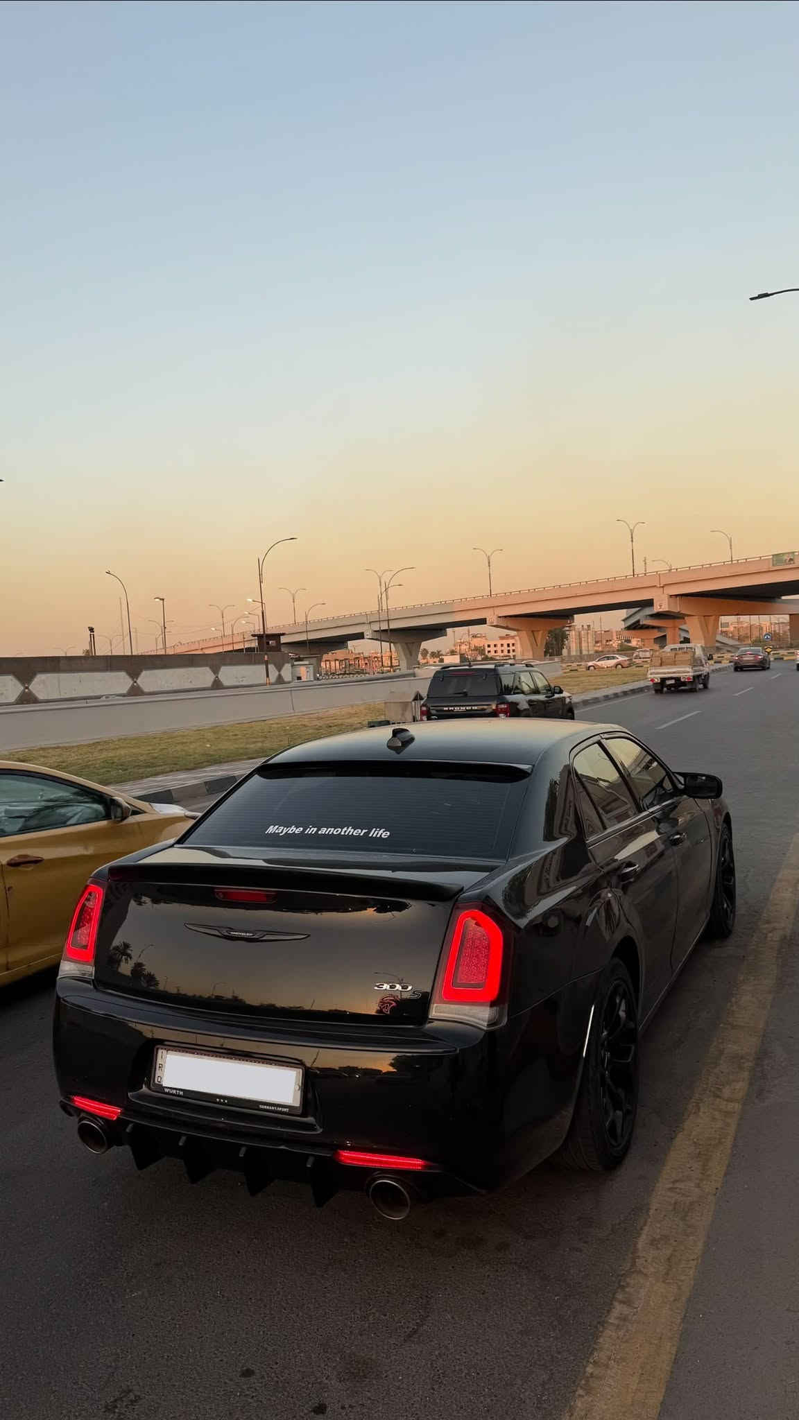 السلام عليكم 
اوباما 2019 s مرمزه 2020 
رقم بغداد باسمي تحويل ثاني يوم 
مواصفات ال S معروفه 
بدون بانوراما 
كشنات حضن تدفئه 
سياره كامله كير محرك كهربائيات تبريد 
صدر امامي خلفي جديد
ماناقصها شي 
بيع او مراوس 
*********** 
مكاني ديالى بعقوبه

نص مكتوب في الصور:
- Главная CHRYSLER 300 S 2019 VIN: 2C3CCABG1KH693927 2:35 CARFAX AUTOCHECK Информация vf.vin VIN: 2C3CCABG1KH693927
- ГЛАВНАЯ CHRYSLER 300 S 2019 VIN: 2C3CCABG1KH693927 CARFAX AUTOCHECK Информация vf.vin VIN: 2C3CCABG1KH693927