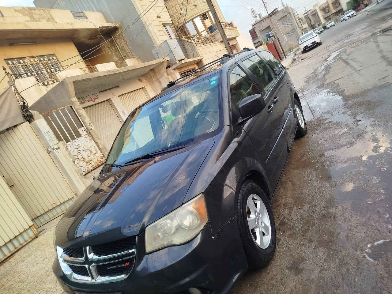 دودج كرفان 2012
رقم بغداد سنوية 30 

هزة شهر 12 

ابواب سلايدميكانيكي 

منضومة غاز مع كارت 

تبريد ثلاث قطع 
العنوان الموصل 
السياره باسمي تحويل مباشر 

للتواصل ***********
