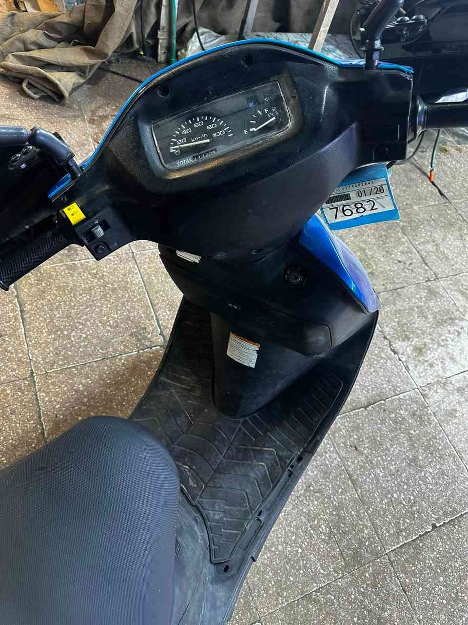 دراجه فك ستار مابيه اي نقص محرك 150 
نكره سلف 
مكانه بغداد السيديه 

550 بيه مجال. 
خابر ودلل 

‭***********‬
