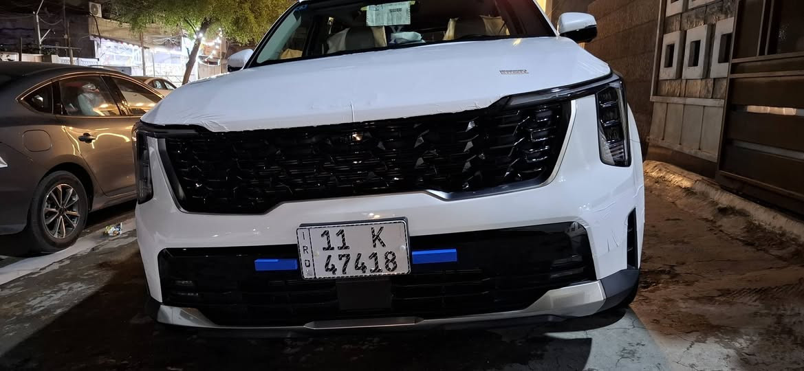 السلام عليكم سورنتو موديل 2025 خليجي زيرو زيرو زيرو فول واحد على واحد عدا البنراما 5 كامرات تتقدم وترجع بل بصمه سايد بريك بصمه كشنات كهرباء صندوق كهرباء 12 حساس امامي خلفي رادار امامي خلفي شفتات ستيرن توقف ذاتي داتو شوا ويل 20 تشغيل عن بعد امرايات شفط مكفوله كفاله عامه عدا بارد بسيط يم قبق البانزين وباقي السياره كفاله فول الفول بعدها بلزكات الشركه السعر 309 وبيها مجال بغداد المشتل رقم الهاتف ***********

