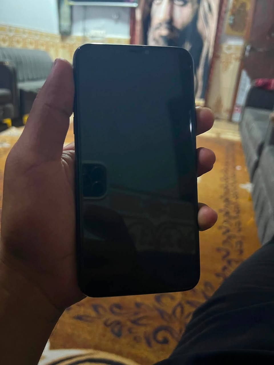 آيفون 11برو ماكس نضافه 95% للبيع السعر خاص ***********
