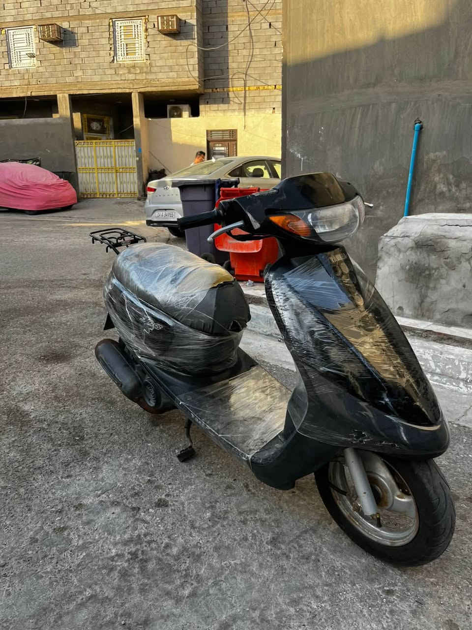 دراجه 5 زروف فحل JOG  .كفاله كهربائيات شغاله كلها سلف وهندر كامله مكمله الدراجه كلها بلاديه كلها برغي تجاري مابيها بريكات دبلات تايرات نضيفات الدراجه جاهزه من كلشي كفرات بلاد . السعر 325 وبيها مجال مكاني البصرة كرمه علي ***********
