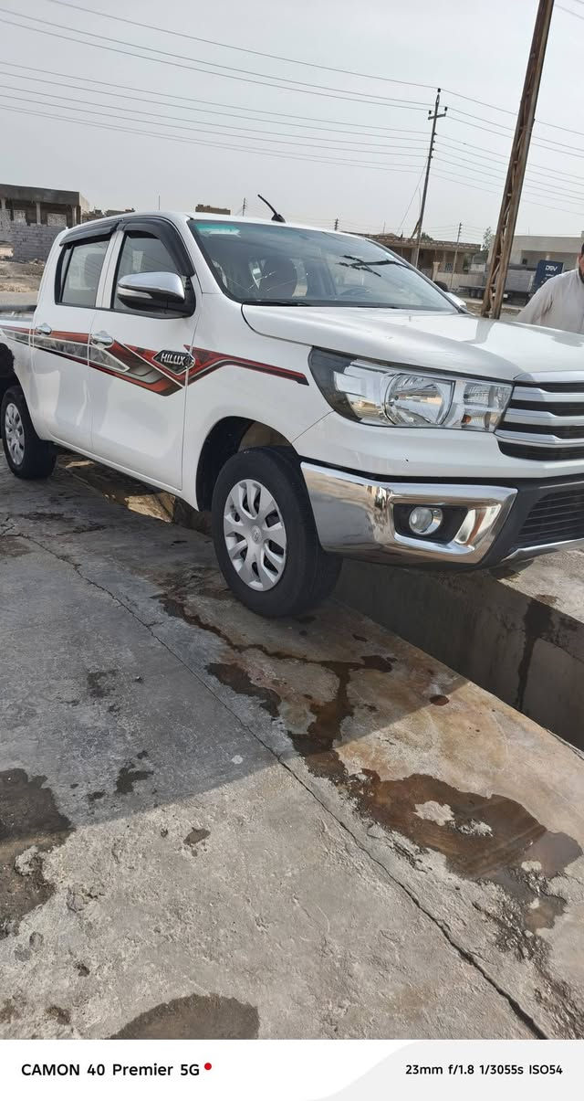 هايلوكس • ٢٠٢٣ • ماشيه ١٤٥٠٠٠