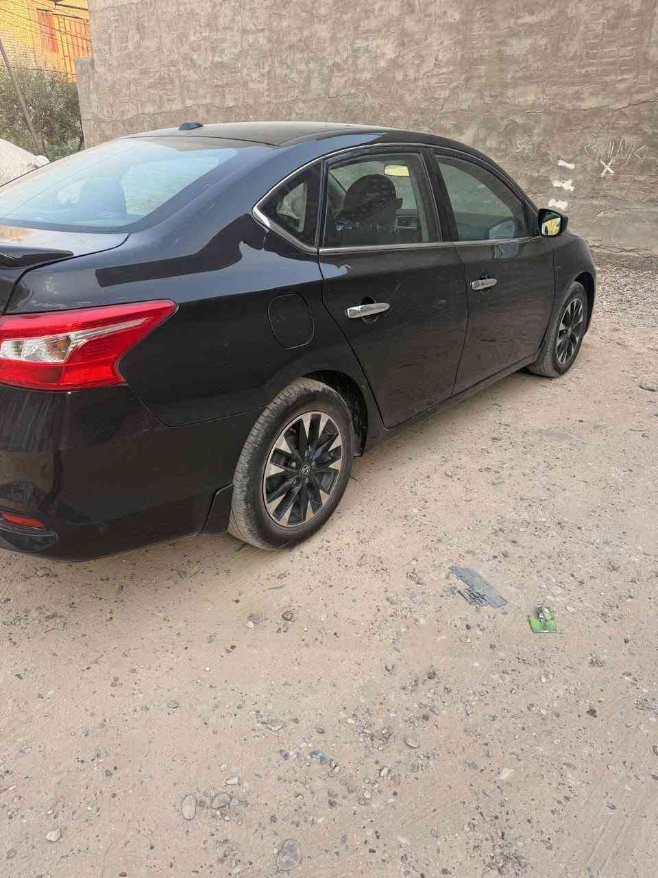 السلام عليكم 
نيسان سنترا 2019 فئة SV وارد امريكي نص فول رقم بغداد  بأسمي السيارة جاهزة  و بسعر مناسب 95 ورقة و بيها مجال بسيط مكانها بغداد  للأستفسار الاتصال بالرقم ***********
