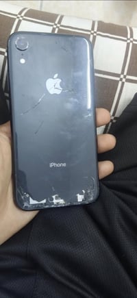 ايفون XR • ظهر مكسور • بطاريه ٧٠
