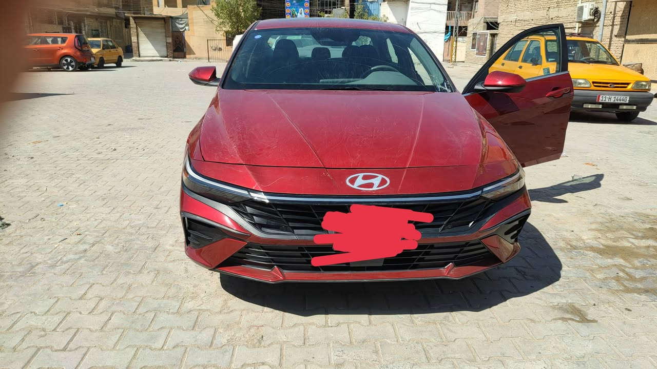 سلام عليكم. 
النترا 24 رقم (بغداد) وارد امريكي محرك 2000 دوش ماشيه 24000 الف ميل  فول مواصفات عدا الكشنات مو جلد فتحه رادار امامي وجانبي تدفئ بل كشنات سايد بريك بصمه أوتو هولد شاشه متصله  حادثه صطحي بنيد وجاملغ  بدون شاصي ولغد ولا ايرباك  البنيد مبدل والاصلي موجود الجاملغ مصلح ومصبوغ غير حادث أمريكا مبيها  شي سعر السياره 173 وبيها مجال رقمي بي واتساب ***********
