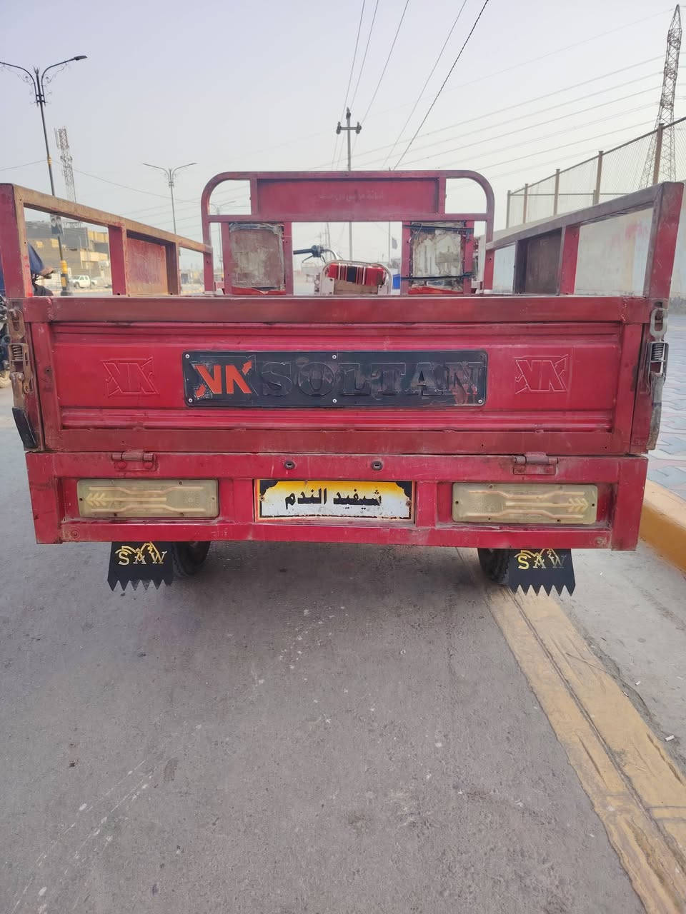 ستوته لبيع سلطان موديل 18وراق كامله وكيله بشارع بغداد سعر 2000وبخدمت لشراي يتصل ويدلل ***********
