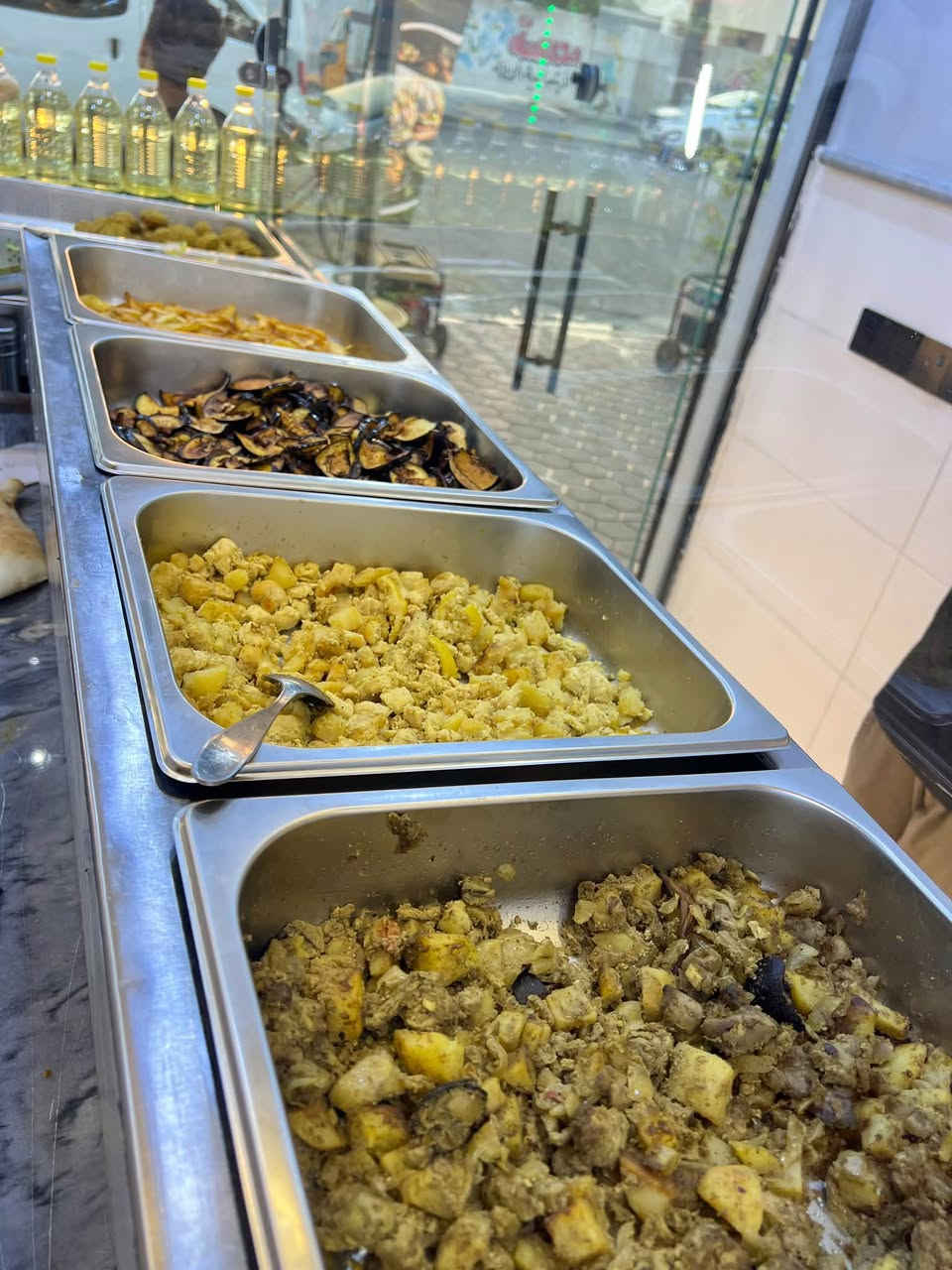 🥙 فلافل الساعة 🥙🕐
من أول لقمة… راح تعرف الفرق! 🤤🔥

🥙 فلافل مقرمشة وذهبية
🌿 مكونات طازجة
🥗 إضافات ونكهات على ذوقك
🔥 تحضير يومي وطعم أصيل
❤️ جودة نهتم بيها بكل لقمة

جوعان؟ 😋
لا تحتار… دگّت الساعة! 🕐

اطلب وجبتك وخلي يومك ألذ ❤️‍🔥

📍 مقابيل مدرسه البشير

‭***********‬

فلافل الساعة | وقت الطعم الأصيل 🥙🕐

#فلافل_الساعة #فلافل #مطاعم #أكل_عراقي #بغداد #أكل_لذيذ
