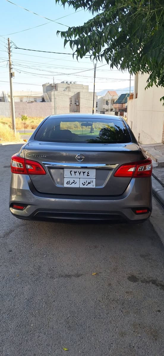 السلام عليكم .. 
نيسان سنترا      2019       
                          NISSAN SENTRA 2019  S
موديل 2019
بدون صبغ  بدون دعم كلين تايتل 
الاريباكات كلها شركة على وضع الشركة 
لون نفطي
مكينه 18
كير ومحرك بشرط مو مفتوح  
موصفات S
تحكم ستيرن 
تحديد سرعه 
شاشة كبيرة لمس 
نظام مانع انزلاق 
نظام ايكو  ECO
بلوتوث Bluetooth 
حجر البيئة موجود شرط
🔥 السيارة بدون صبغ كبس 
مكان السيارة _ زاخو 
السيارة نظيفة جداً جاهزة وماناقصها اي شيء
للأستفسار 
كورك & واتساب 
*********** زاخو, دهوك
