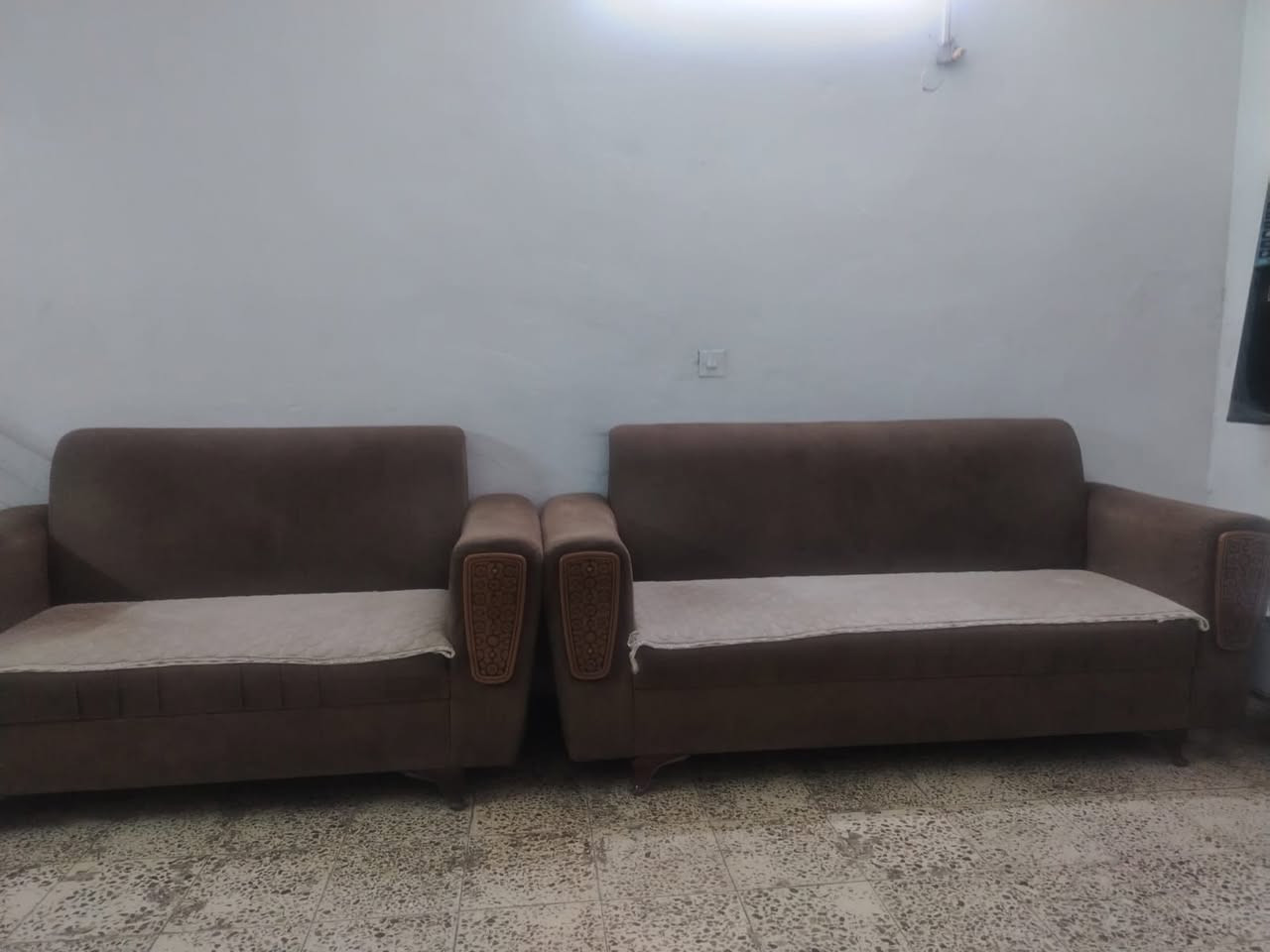 سلام عليكم تخم للبيع سعره 600 عنوان بغداد الدوره الميكانيك رقم ***********
