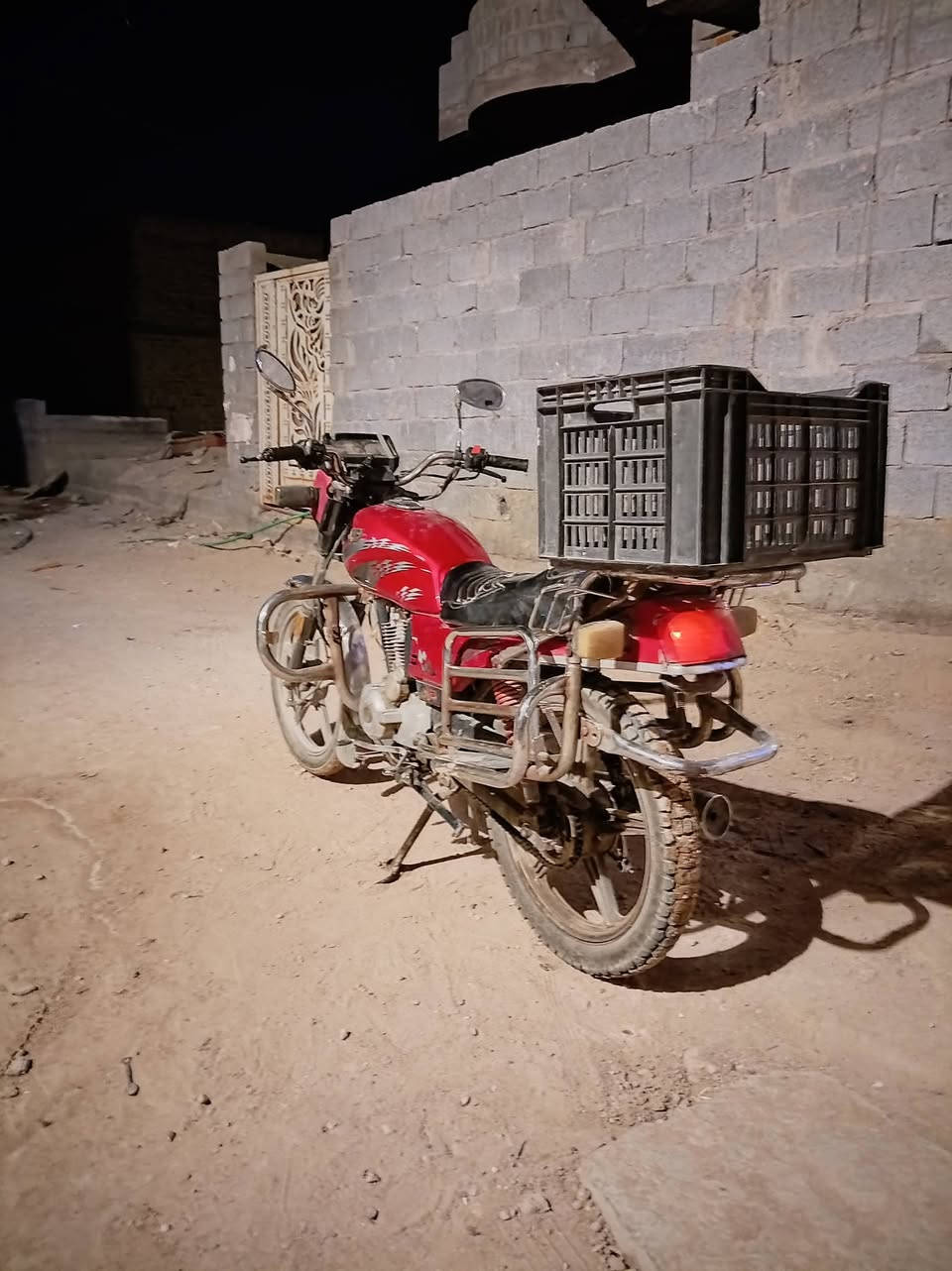 سلام عليكم دراجه (فيومFYM)  دراجه شغاله من الطول للطول كهربائيات سلف هندر  موديل ٢٠١١   السعر  ٣٥٠ ألف  مكاني كربلاء   *********** ملاحظة  دراجه ما مفتوحه
