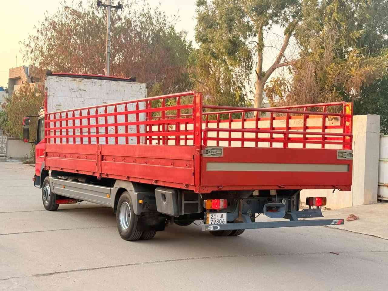 اتیکو للبیع طول ٧,٢٠ سرندر ٤ ست برغي موديل ٢٠٠٢ عنوان كركوك رقم موبايل ***********
