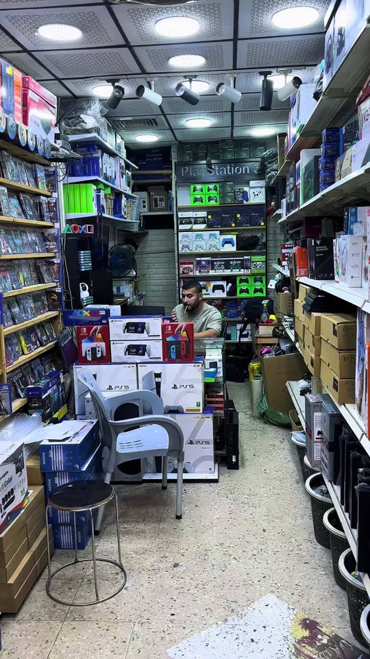 🎮 حوّل جهازك إلى مكتبة ألعاب! 🔥 💥 حقن ألعاب أونلاين لأجهزة PlayStation 4 ✅ تثبيت أحدث الألعاب ✅ سستم منظم وسريع ✅ تختار الألعاب على ذوقك ✅ مجموعة ألعاب حسب اختيار الزبون ✅ شغل مضمون وبأفضل الأسعار 📍 مركز دبي للأجهزة الإلكترونية بغداد - البياع - شارع 20 - مقابل دائرة الكهرباء 📞 *********** 🎮 الجودة • السرعة • الثقة
