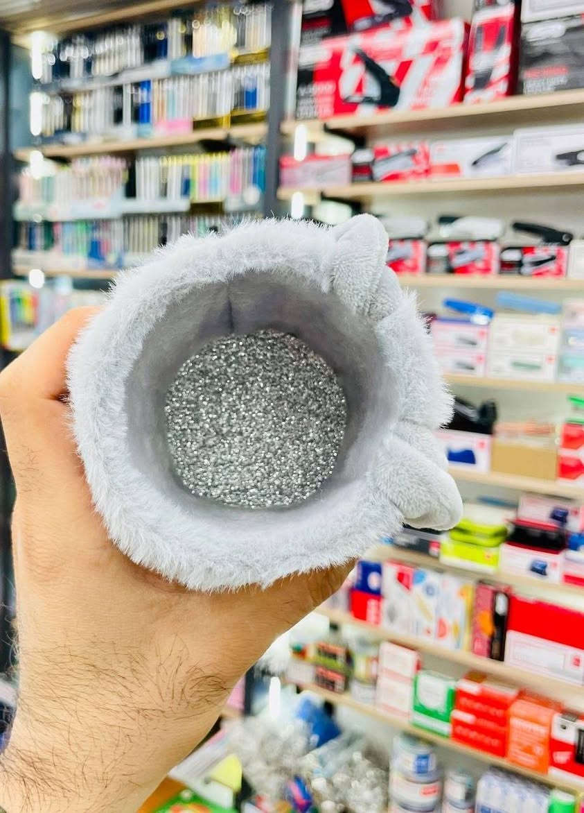 متوفر الان📍
مقلمة الفروة 
سعر المقلمة : 5,000 الف 
***********
يمكنكم زيارة المكتبة 
المكان : حي النصر | شارع العام | مقابل مطعم حسين ابو التيا
