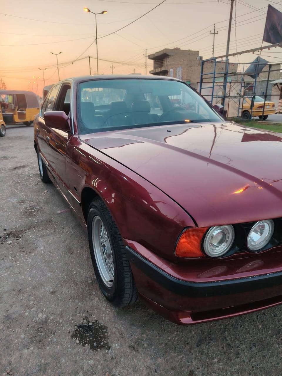 سيارة بي أم 525للببع موديل 1991 رقم سليمانيه مصبوغه عام جمالية
سعرها 55وبيها مجال بسيط مكاني ميسان المجر الكبير ***********
